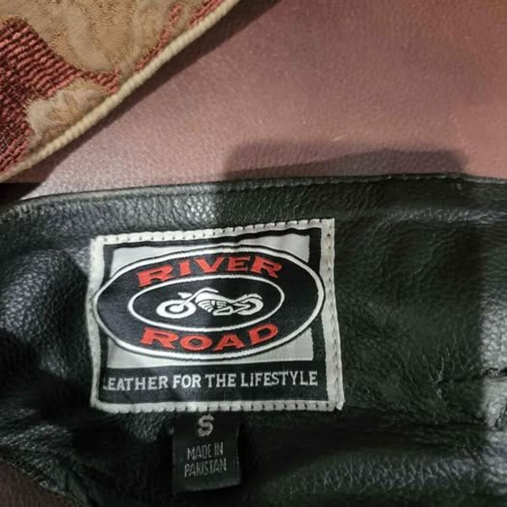 Leather Motorcycle Riding Chaps - Picture 4 of 4